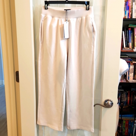NWT UGG Beige Keyla Sweatpant - Picture 1 of 5